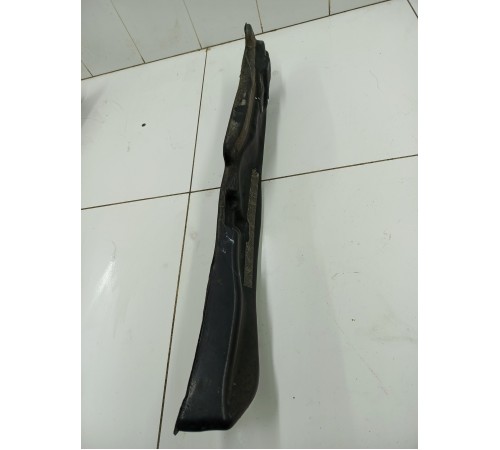 Пыльник крыла передний левый