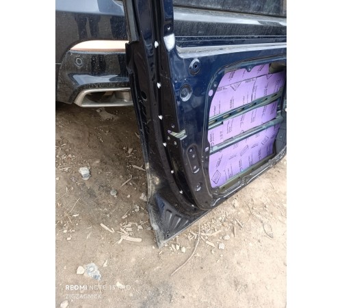 Дверь передняя левая