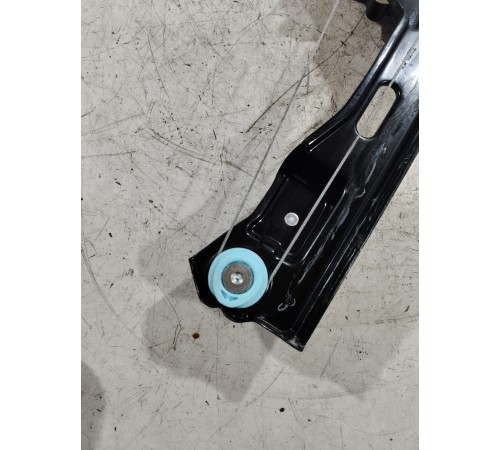 Стеклоподъемник двери задний левый