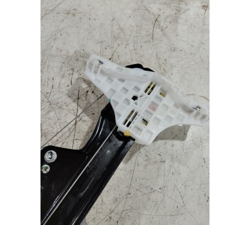 Стеклоподъемник двери задний левый