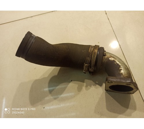 Патрубок системы охлаждения