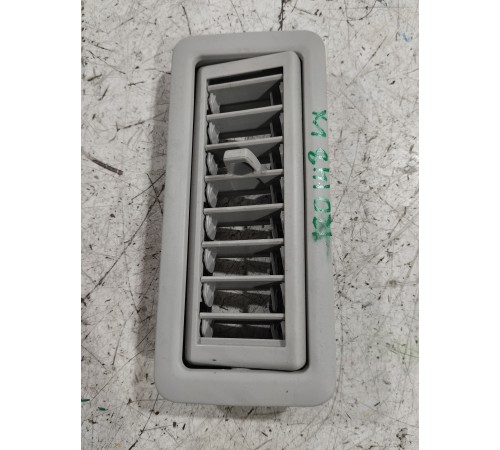 Воздушный дефлектор салона зимний правый