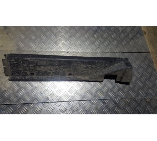 Накладка на порог наружная задн. лев.