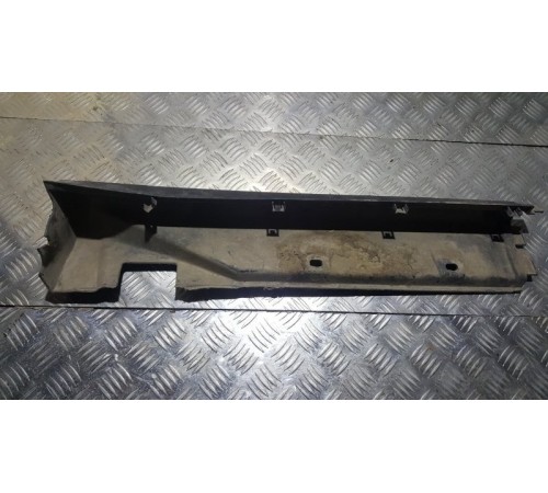 Накладка на порог наружная задн. лев.