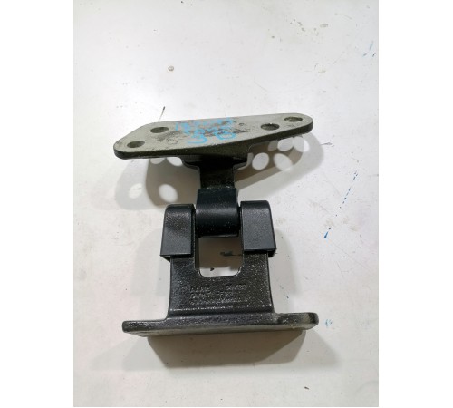 Петля двери багажника верхняя