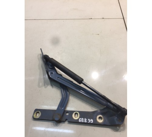 Петля крышка багажника (левая)