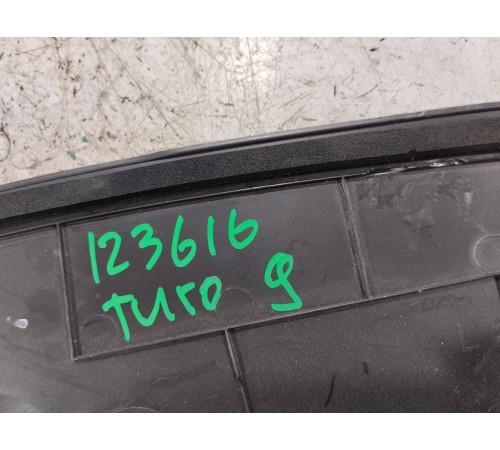 Накладка замка капота левая