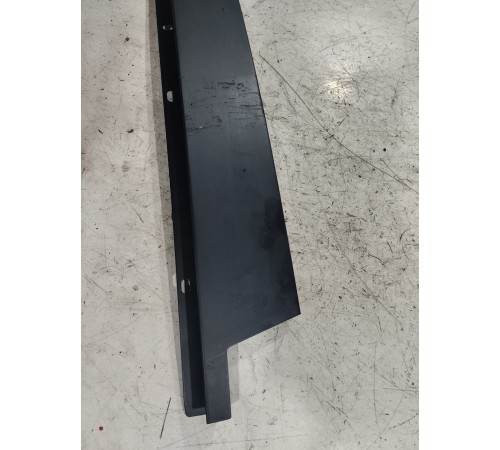 Накладка двери передняя левая