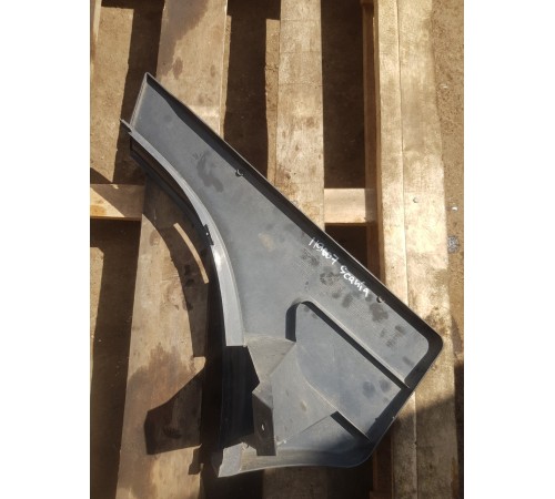 Уплотнение брызговика заднее правое