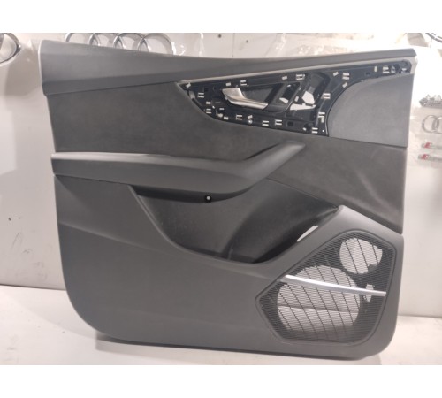 Обшивка двери(передняя левая)