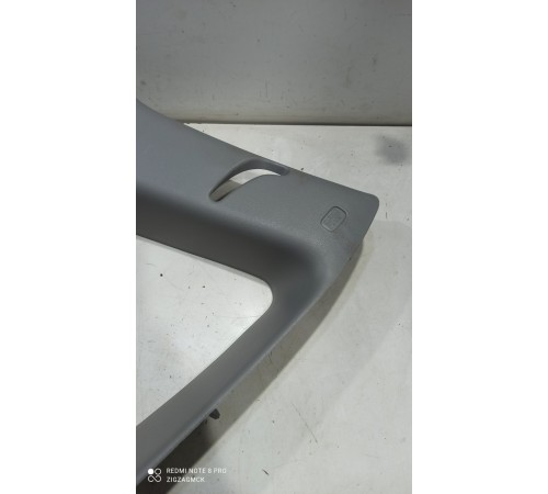 Обшивка задней стойки (правая)