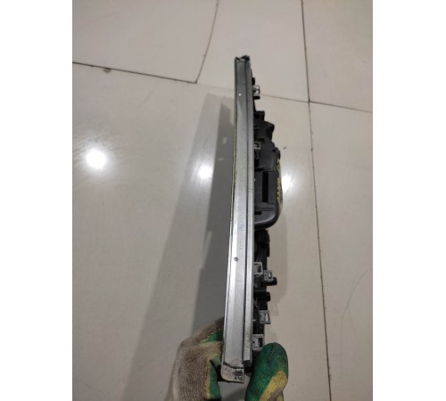 Ручка двери (задняя левая внутренняя)