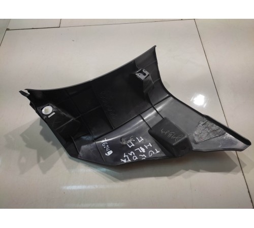 Обшивка стойки (передняя, правая)