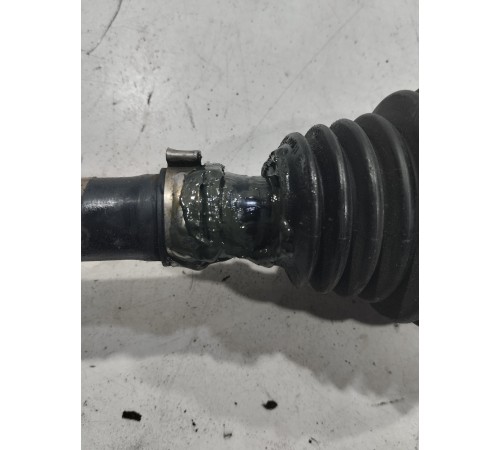 Привод(полуось) передний левый