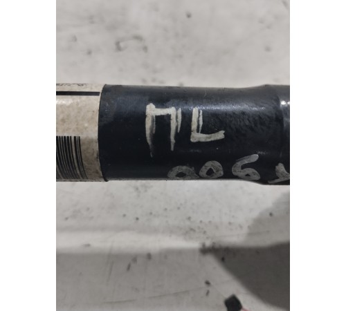 Привод(полуось) передний левый