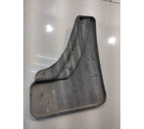 Брызговик (задний, левый)