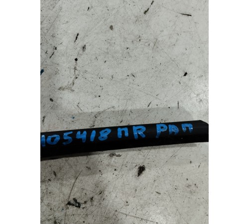 Уплотнитель стекла (передний правый внутренний)