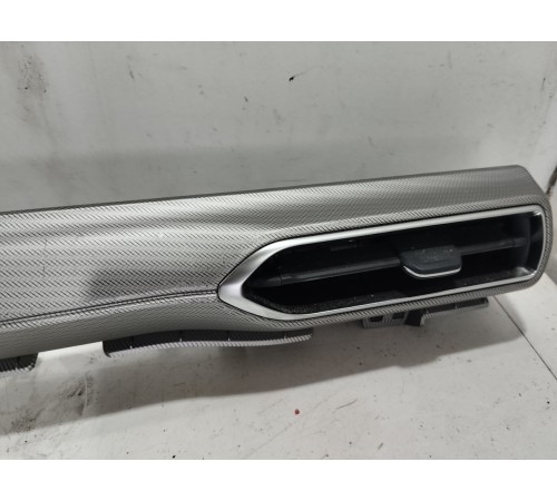 Накладка торпедо декоративная с воздушными дефлекторами