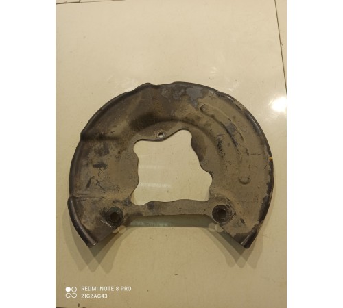 Пыльник тормозного диска (передний, правый)