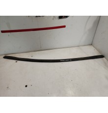 Уплотнитель капота передний