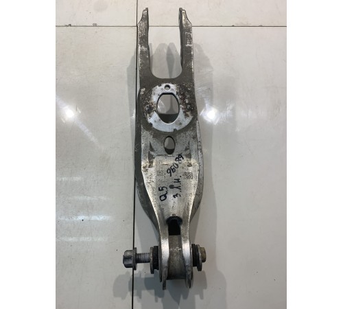 Рычаги подвески (задний, левый, нижний)