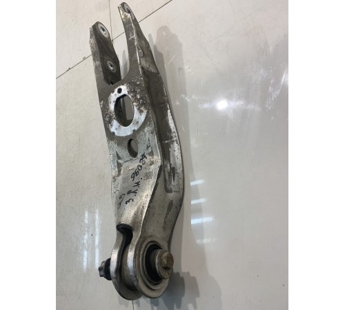 Рычаги подвески (задний, левый, нижний)