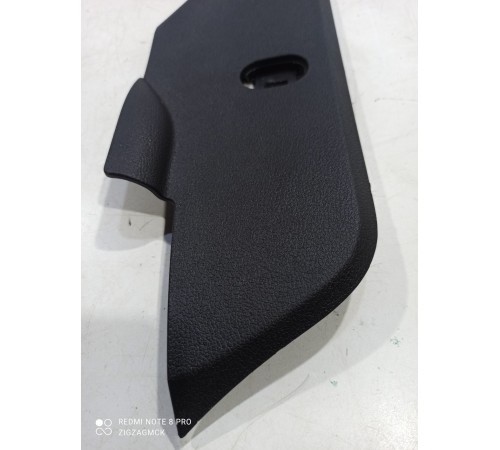 Накладка центральной консоли левая