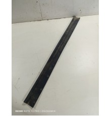 Уплотнитель двери задний левый нижний