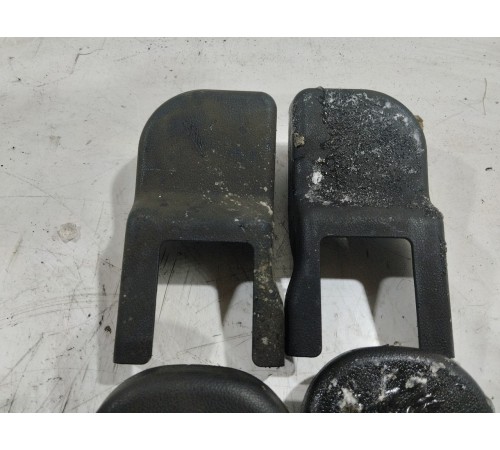 Комплект накладок креплений сиденья (4шт.)