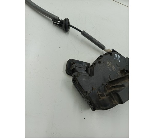 Замок двери передний правый