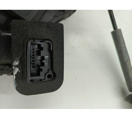 Замок двери передний правый