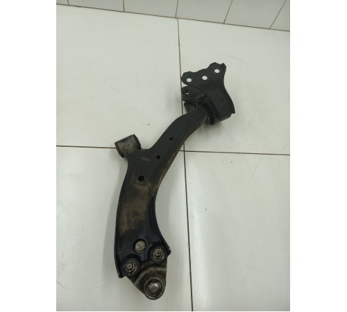 Рычаг подвески передний левый