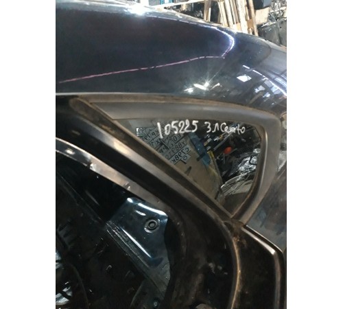 Глухое стекло(заднее левое)