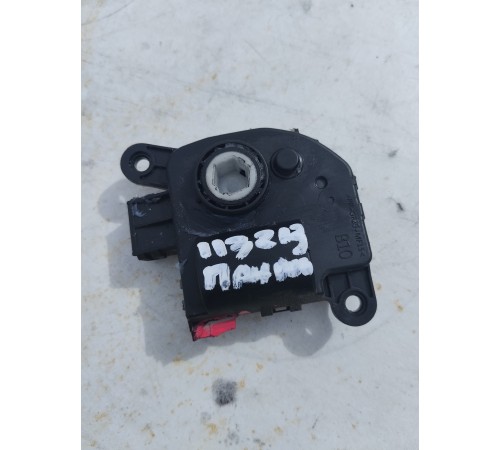 Моторчик привода заслонок отопителя