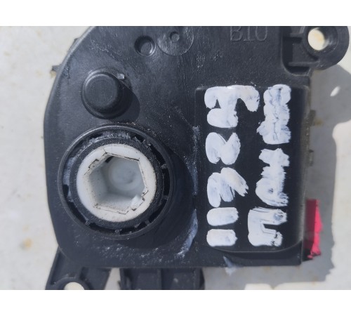 Моторчик привода заслонок отопителя