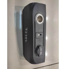 накладка торпеды (прикуриватель, розетка 12v)