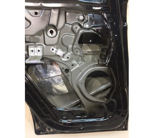 Дверь задняя левая