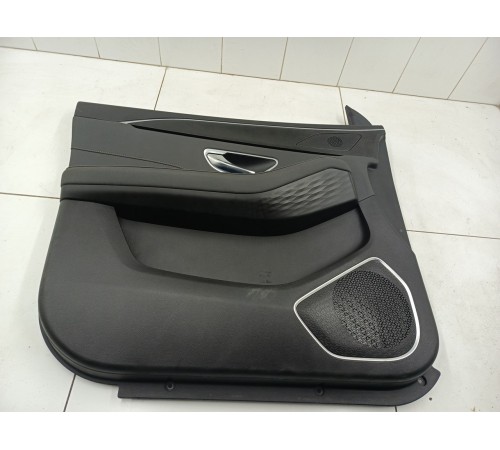 Обшивка двери передняя левая