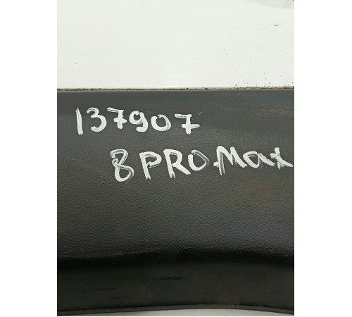 Накладка двери передняя правая внешняя