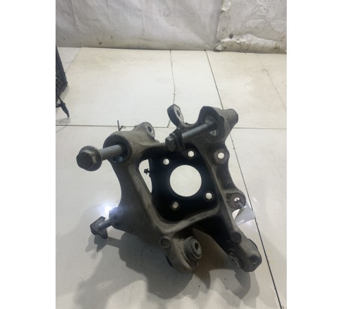 Кулак поворотный(задний левый)