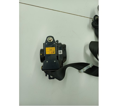 Ремень безопасности передний левый