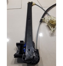 Стеклоподъемник (задний правый)