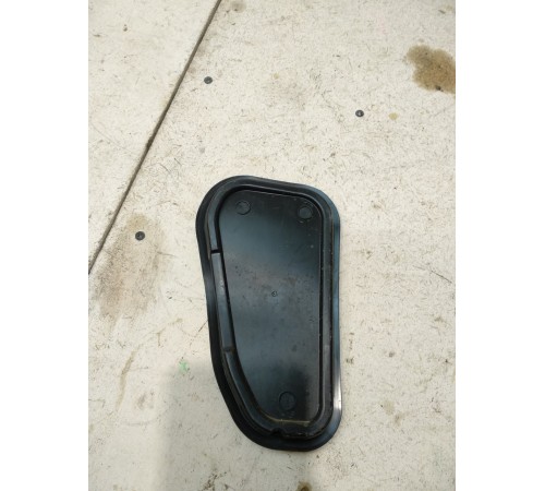 Заглушка двери задней правой