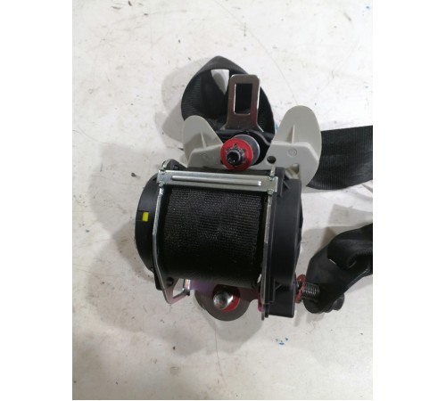 Ремень безопасности задний левый