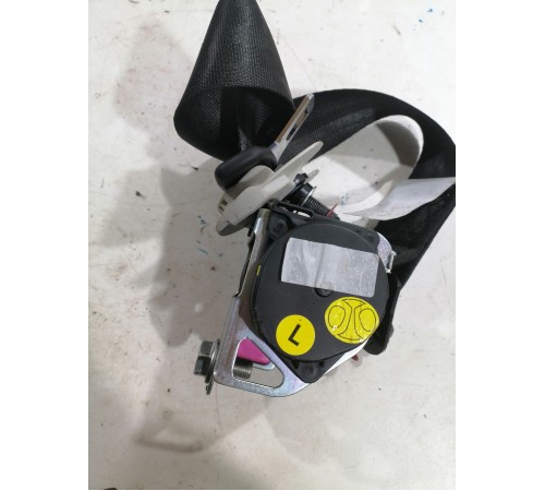 Ремень безопасности задний левый