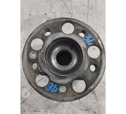 Ступица задняя левая