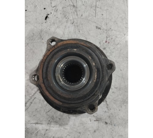 Ступица задняя левая