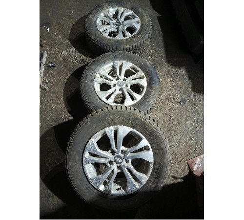 Комплект колес зимних 215/65/R16