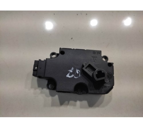 Моторчик привода заслонок отопителя