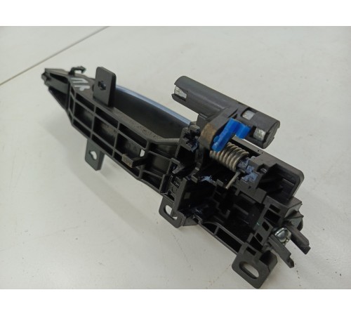 Ручка двери передняя левая